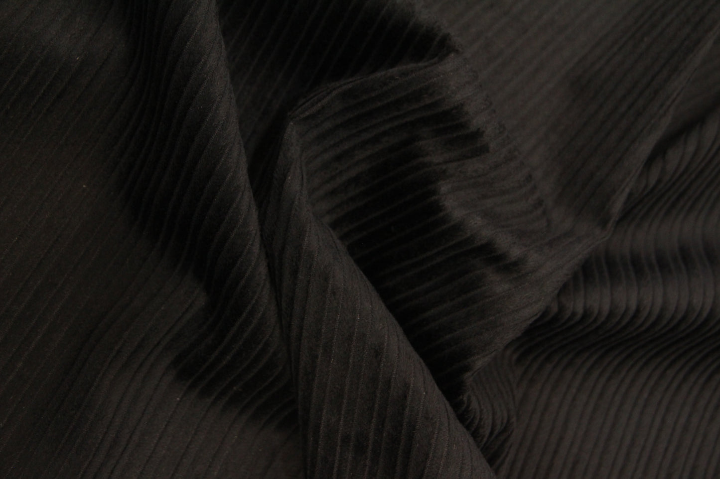 Veludo Cotelê Fantasia Preta