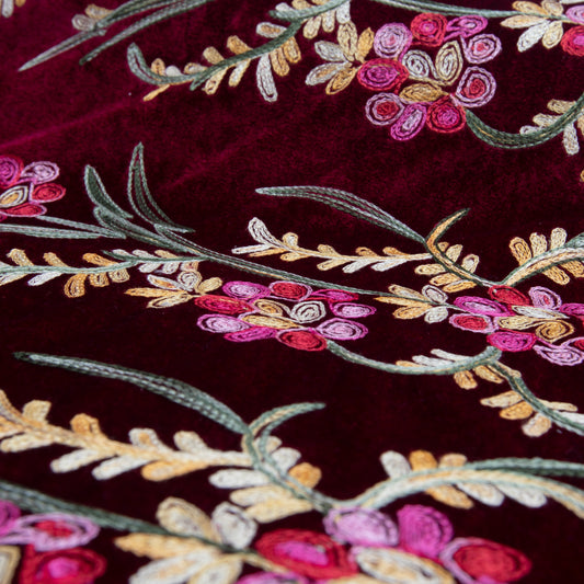 Veludo Bordado Flower Bordô