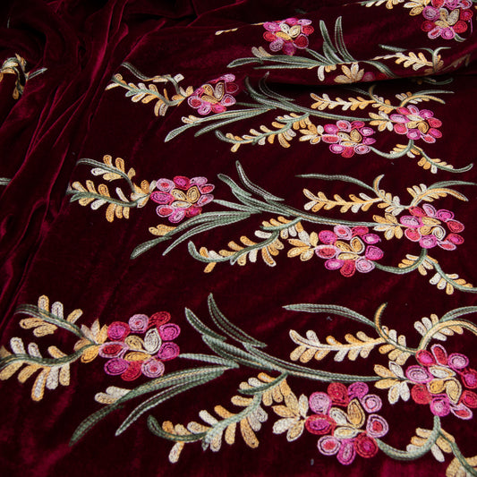 Veludo Bordado Flower Bordô