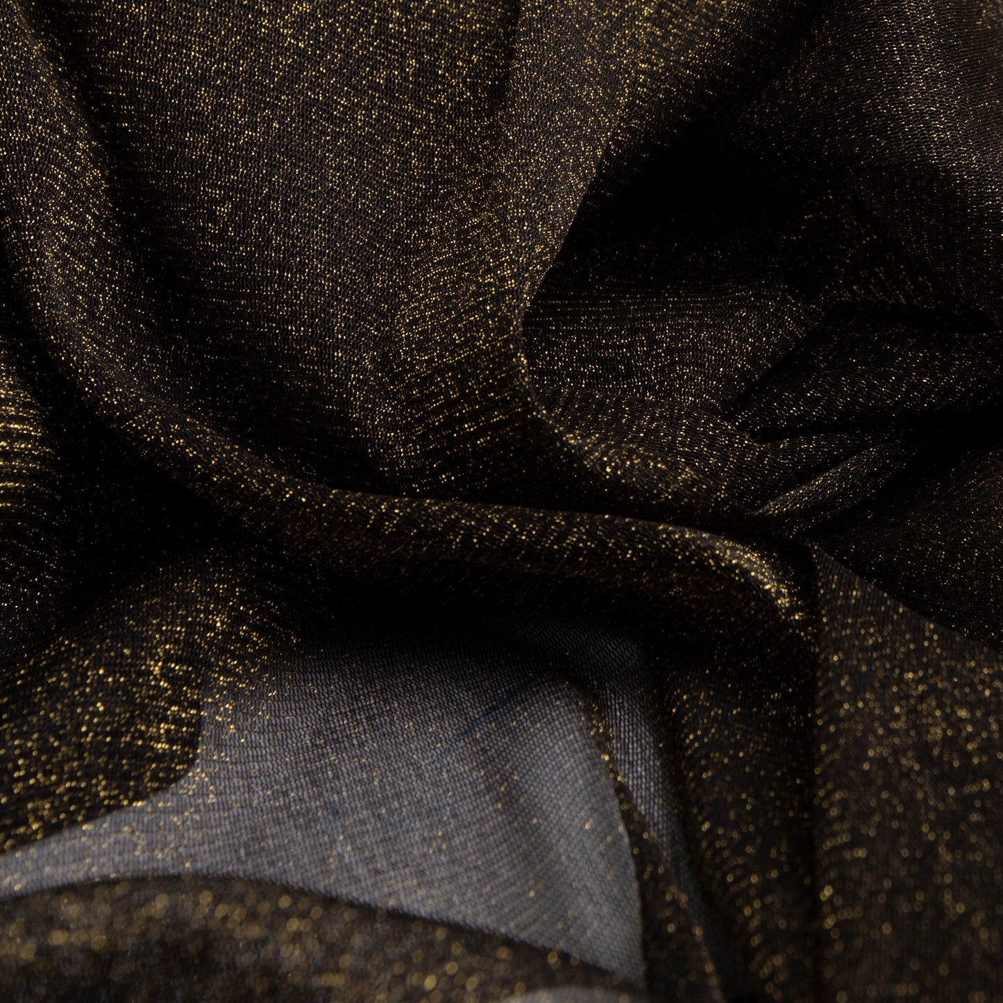 Malha Tule Gold Preto Dourado