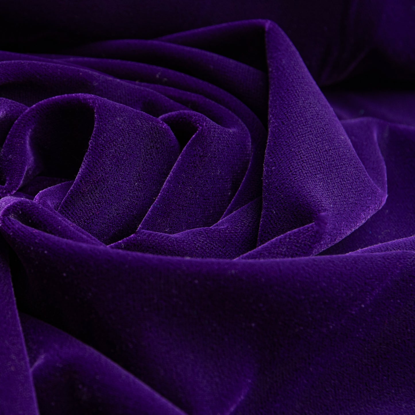 Veludo Liso Alemão Roxo