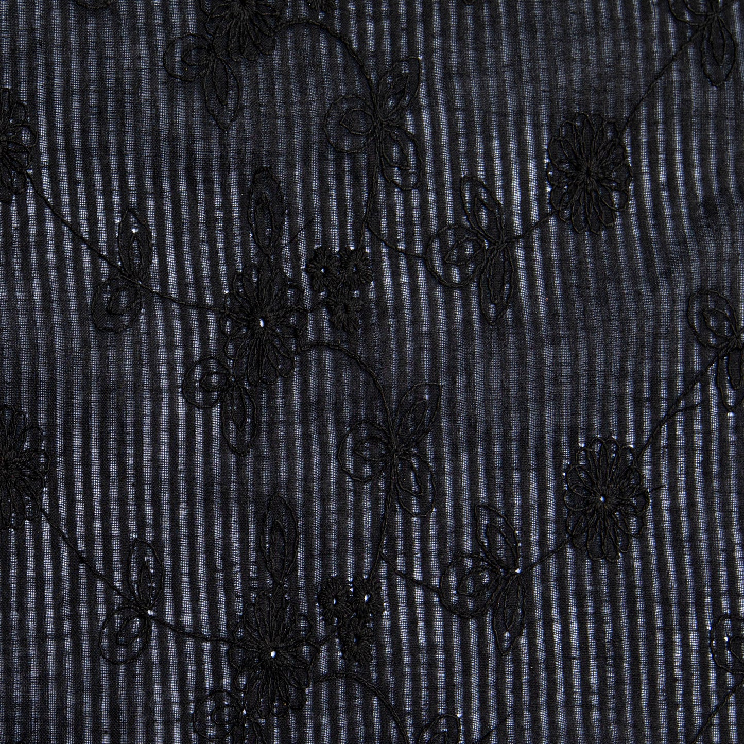 Algodão Bordado Breeze Preto