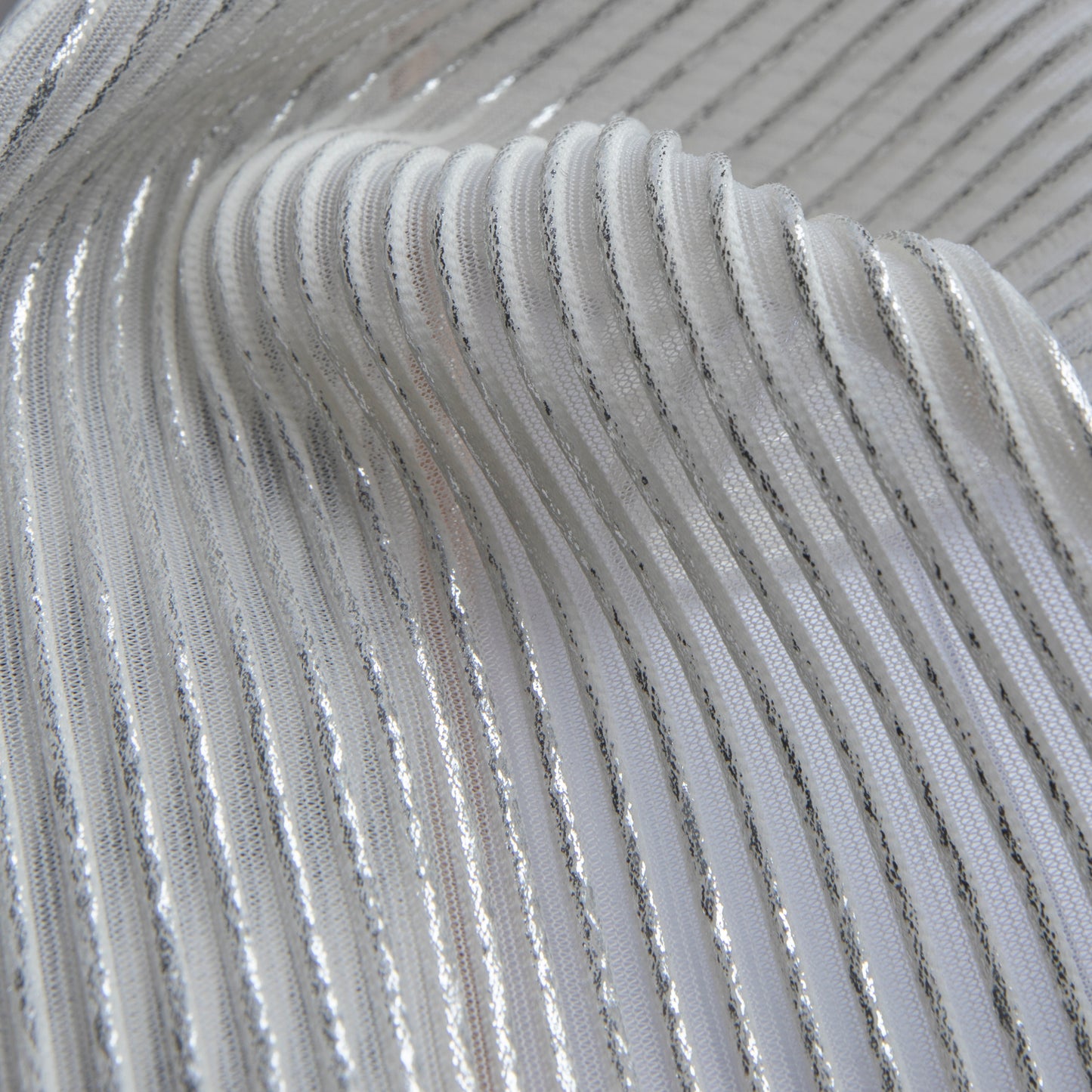 Plissê Metalic Silver Cru / Off White