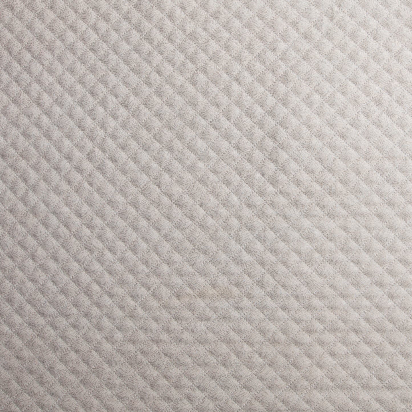 Couro Matelassê Chess Cru / Off White