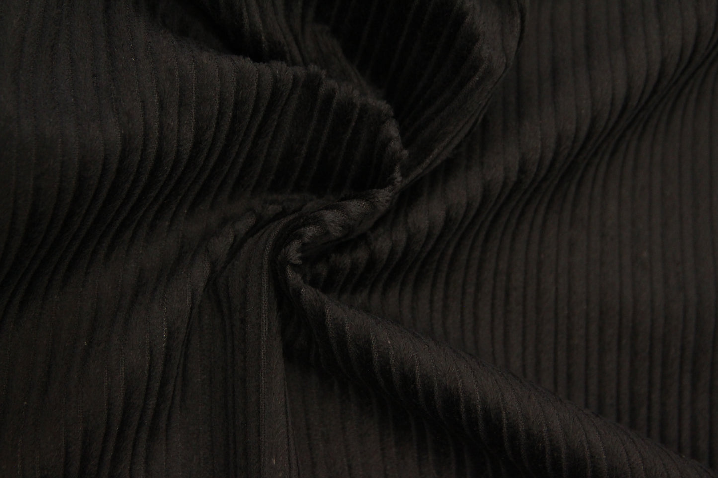 Veludo Cotelê Fantasia Preta